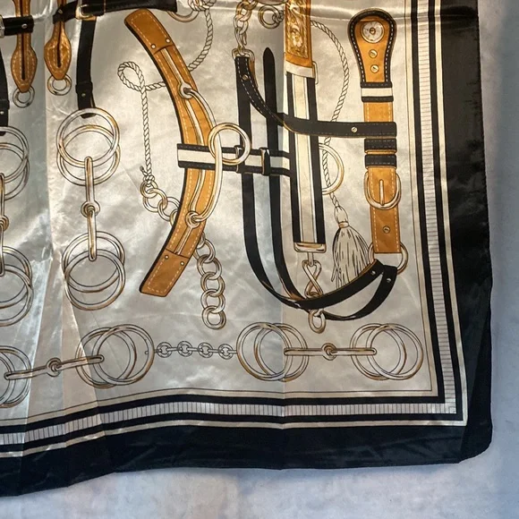 35” Equestrian Themed Square Scarf - Picture 4 of 11